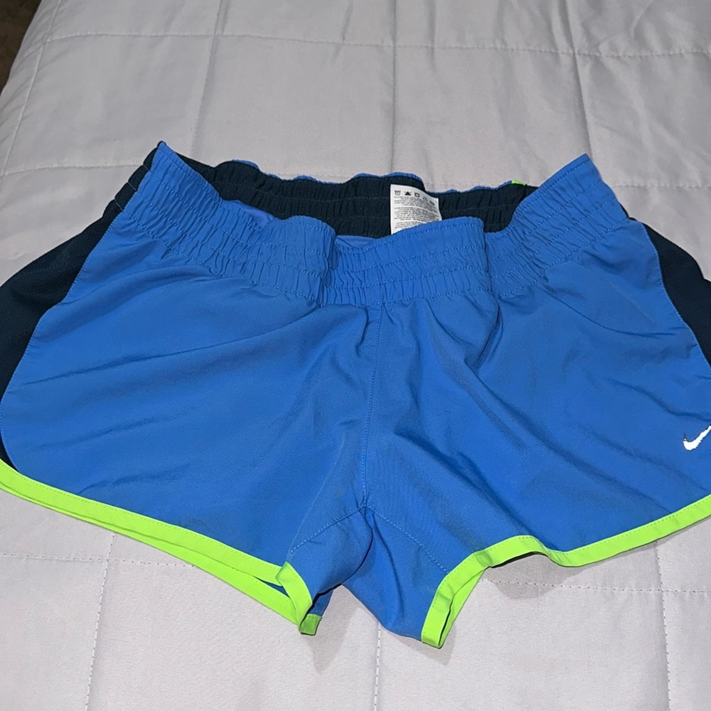 Nike Running Shorts size large
